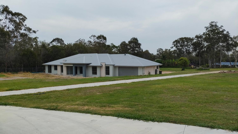 The Woodlands Hideaway - Premium Acreage Guesthouse, Browns Plains