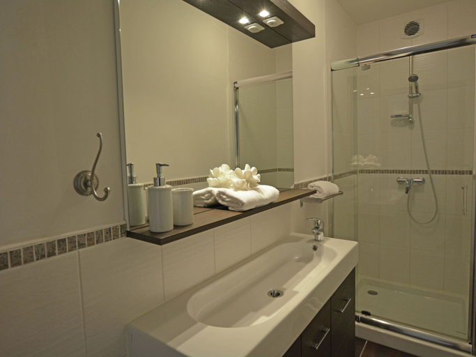 Bathroom 4, Beautiful Villa in Vidauban With Seasonal Pool, Var