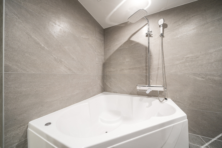 Bathroom 5, Jamsil Money, Songpa