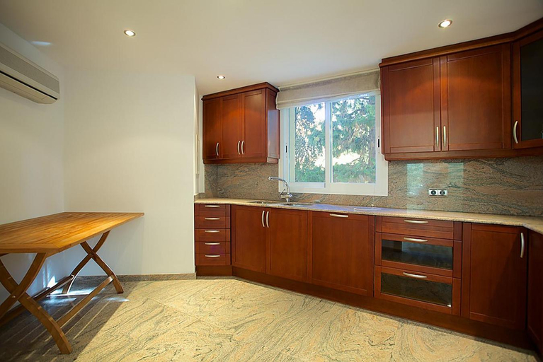 Others 5, Villa Narcis, Baleares