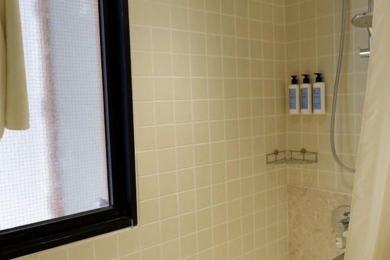 Bathroom 17