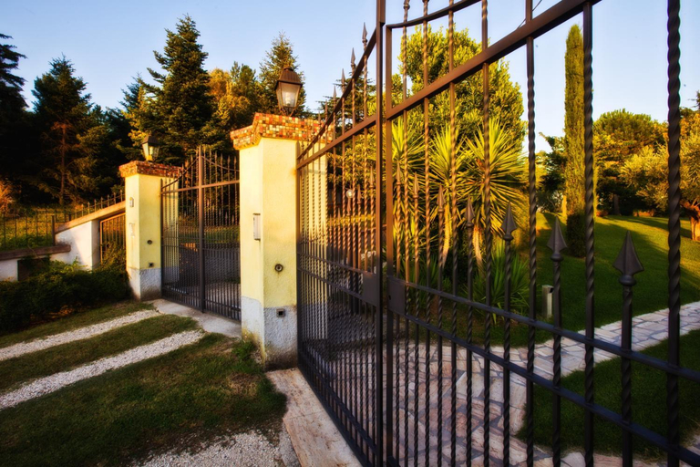 Exterior & Views 1, Affittacamere Le Querce, Roma