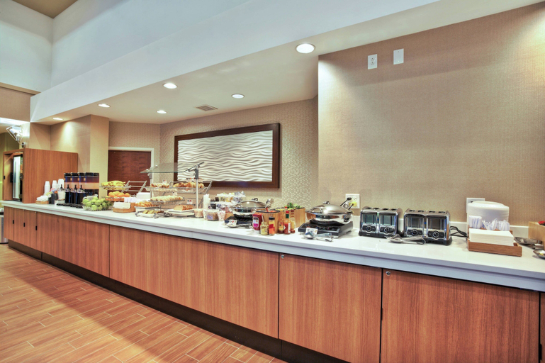 Food & Drinks 5, Springhill Suites by Marriott Chicago Elmhurst/Oakbrook Area, Dupage