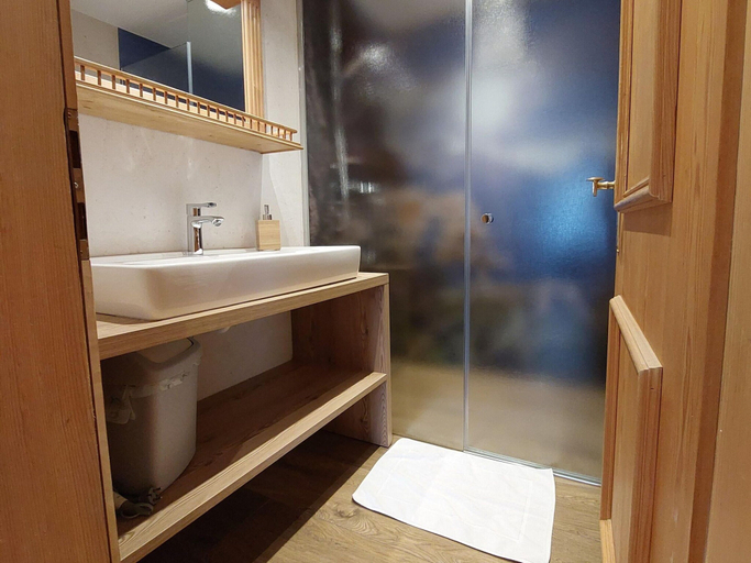 Bathroom 3, Apartment in Hochfugen With a Terrace, Schwaz