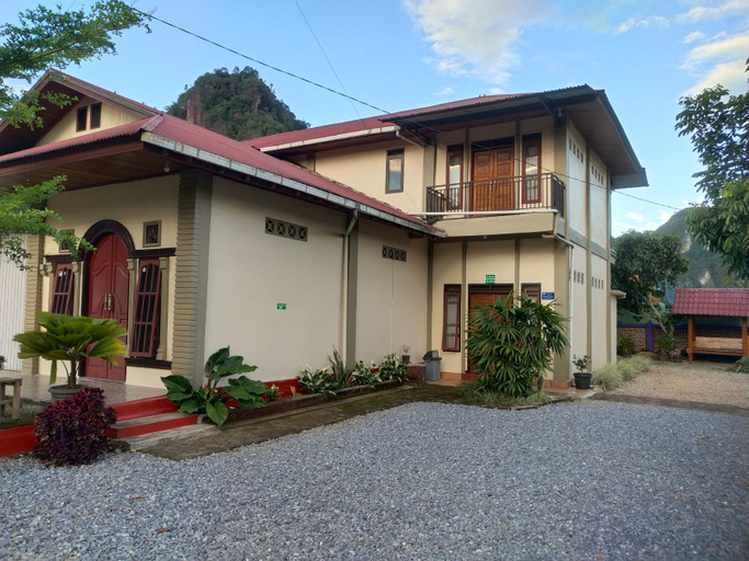 Exterior 3