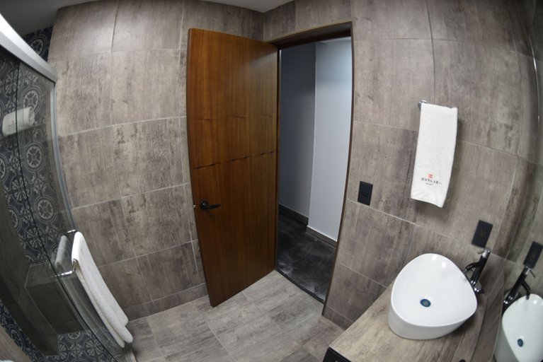 Bathroom 5, Hangar Select Aeropuerto Guadalajara, El Salto