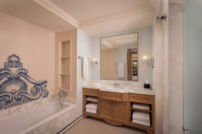 Bathroom 5, Pine Cliffs Residence, a Luxury Collection Resort, Algarve, Albufeira