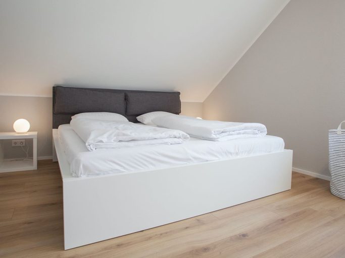 Others 2, Chic Apartment in Niedersfeld Close to Hillebachsee, Hochsauerlandkreis