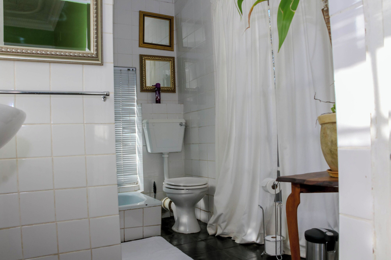 Bathroom 3, Sunbury bed and breakfast, City of Johannesburg