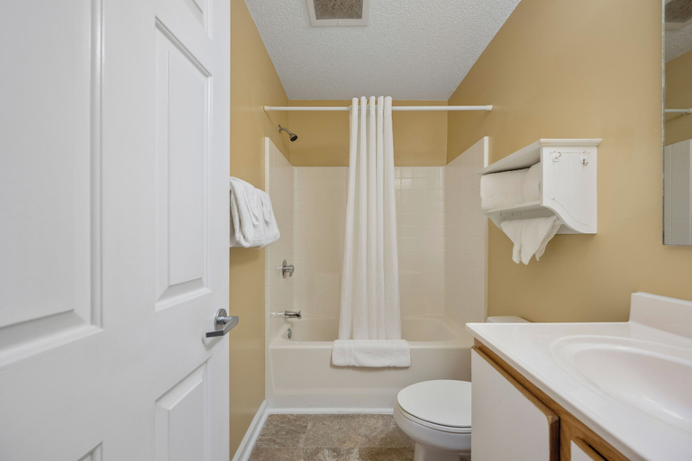 Bathroom 5, Affordable Suites Myrtle Beach, Horry