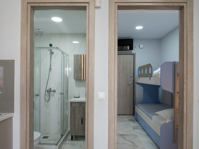 Shower 3, Peters Place - Paros Resort, South Aegean