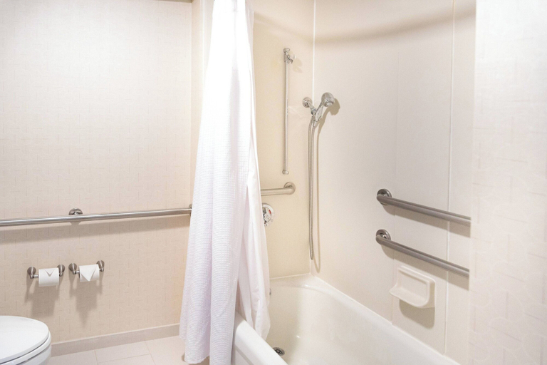 Bathroom 4, Springhill Suites by Marriott Chicago Elmhurst/Oakbrook Area, Dupage