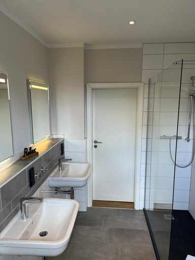 Bathroom 2, Kleines Berghaus, Goslar