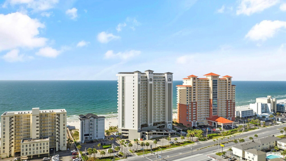 Others 5, Seawind 1302, Baldwin
