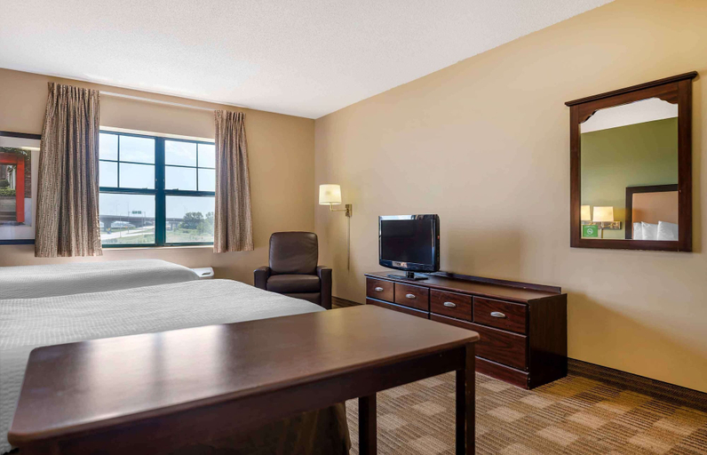 Bedroom 3, Extended Stay America Suites Chicago Itasca, Dupage