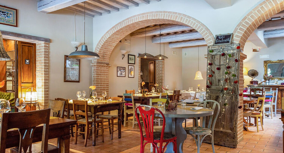 Dining 3, Quaint Cottage in Citta Della Pieve With Pool, Terni