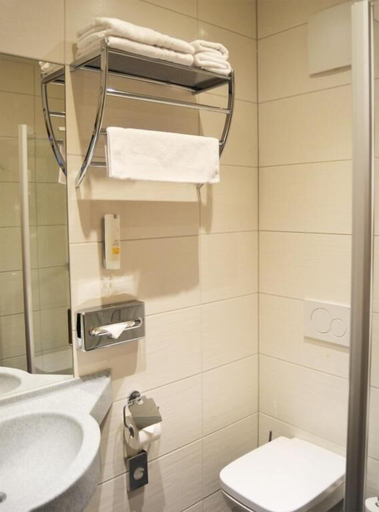 Bathroom 3, Hotel & Restaurant Waldcafe Hettstedt, Mansfeld-Südharz