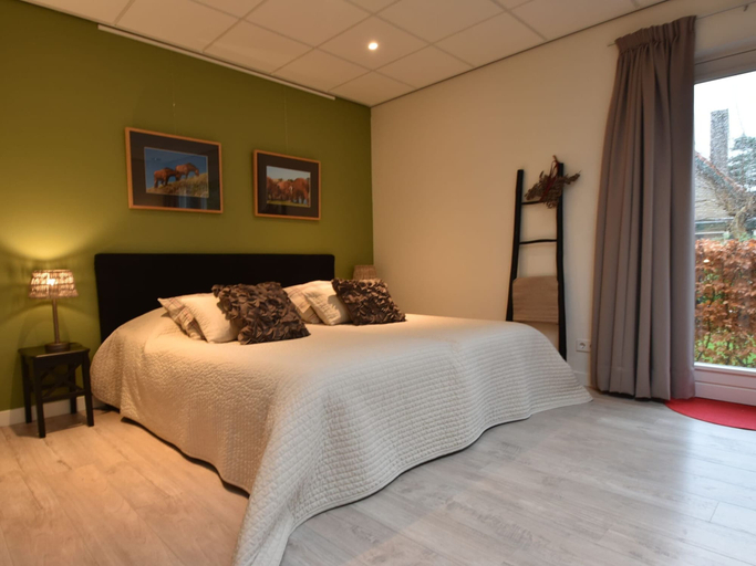 Bedroom 2, Alluring Apartment in Bergen With Terrace, Garden and BBQ, Bergen