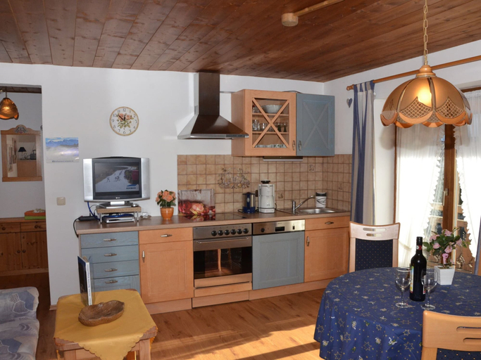 Private kitchen 5, Appealing Apartment in Bad Bayersoien With Balcony, Garmisch-Partenkirchen