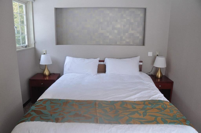Bedroom 2, Hakuba Sunvalley Hotel, Hakuba