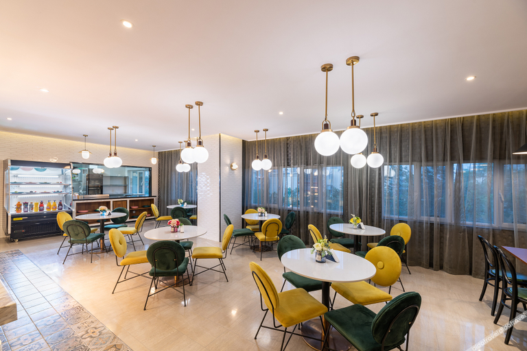 Food & Drinks 4, Crystal Orange Hotel Urumqi Changjiang Road Hetian 2nd Street, Ürümqi