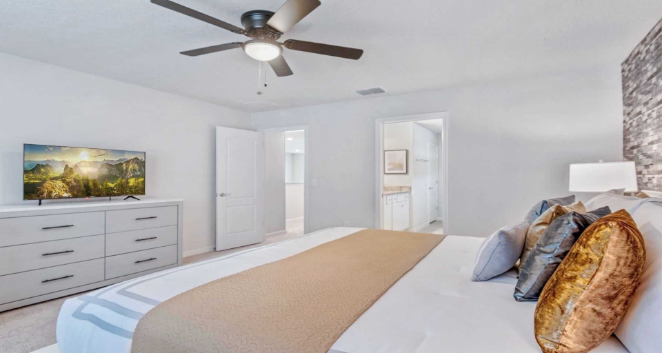 Bedroom 3, Extraordinary 5BR Private Pool Near Disney Area!, Polk