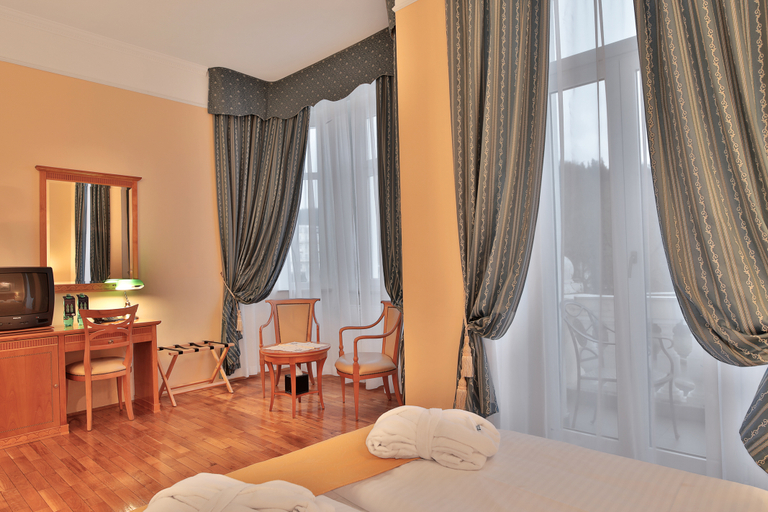 Bedroom 3, Belvedere Wellness Hotel Marianske Lazne, Cheb