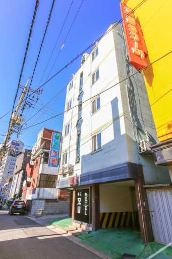 Exterior & Views 1, Sinchon Seongdo, Mapo