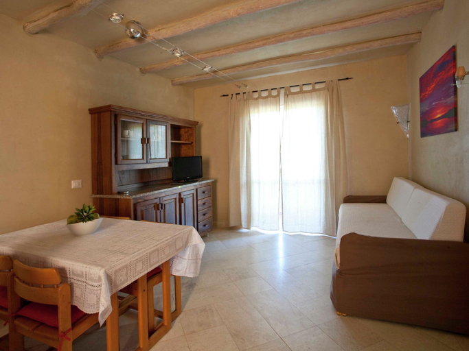 Living room 4, Stylish one Bedroom Apartment Just a few Steps From the sea, Olbia-Tempio