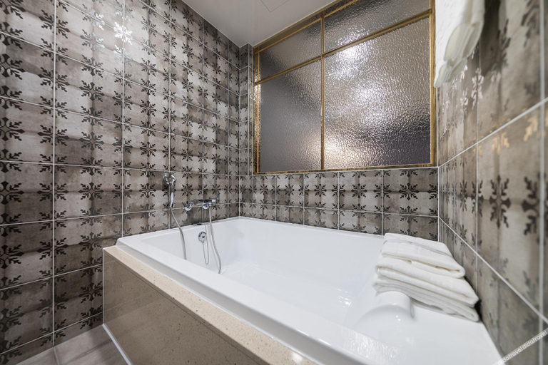 Bathroom 4, Hotel Four Star, Gyeyang