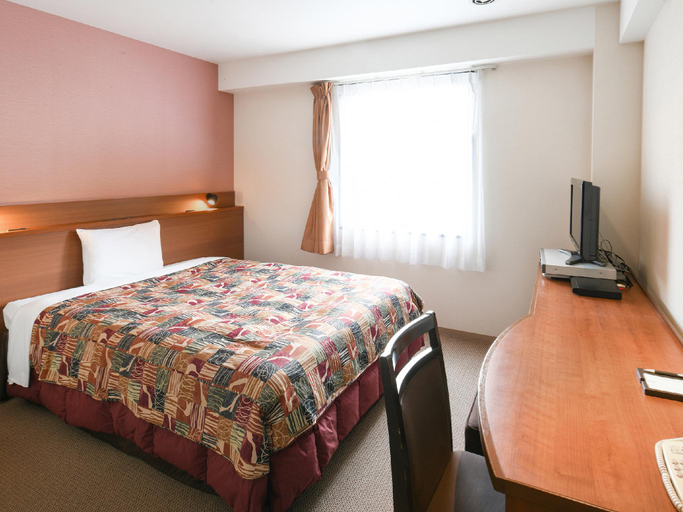 Bedroom 13