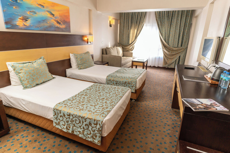 Bedroom 3, Mgs Hotel, Bornova