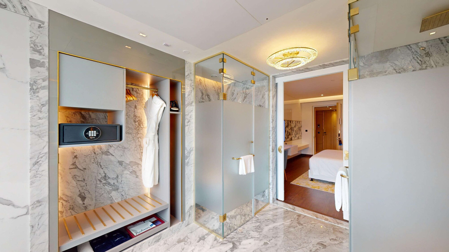 Bedroom 12