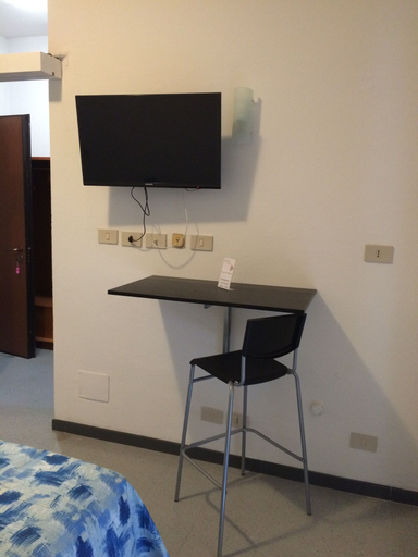 Bedroom 5, Residence Corso Europa, Piacenza