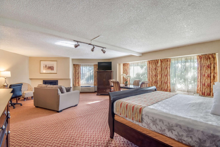 Bedroom 9