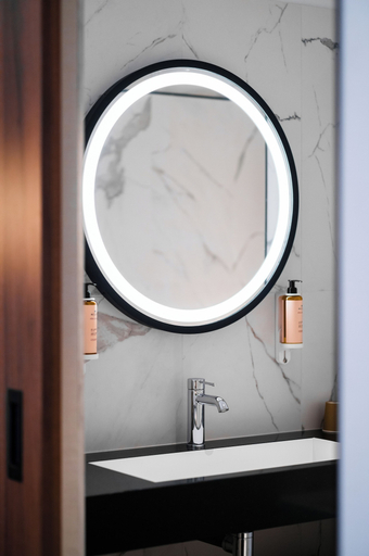 Bathroom 4, Mercure Caen Centre Port de Plaisance, Calvados