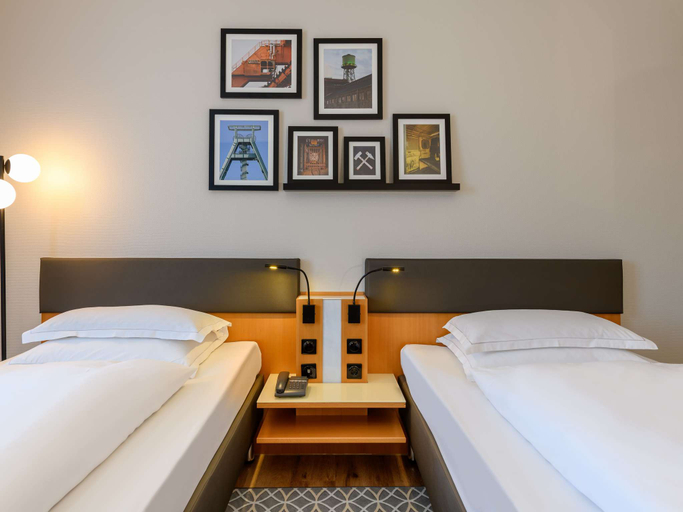 Bedroom 13
