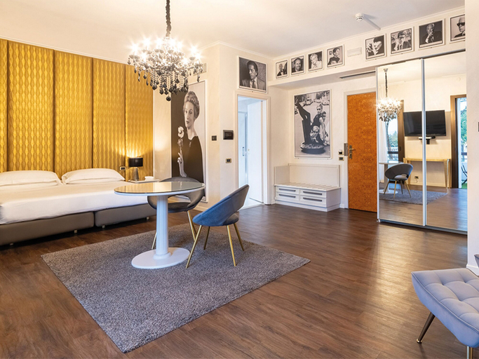 Bedroom 16