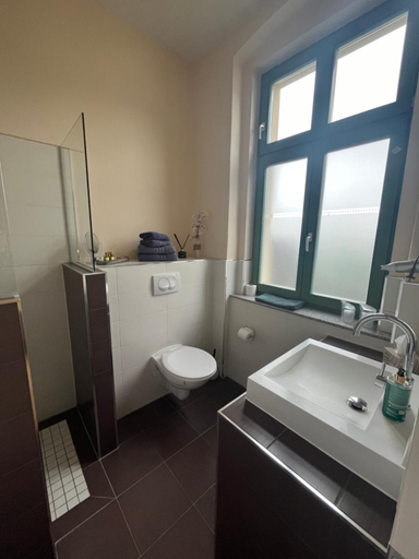 Bathroom 3, Burghof Ferienwohnungen Gorlitz Apartmenthaus, Görlitz