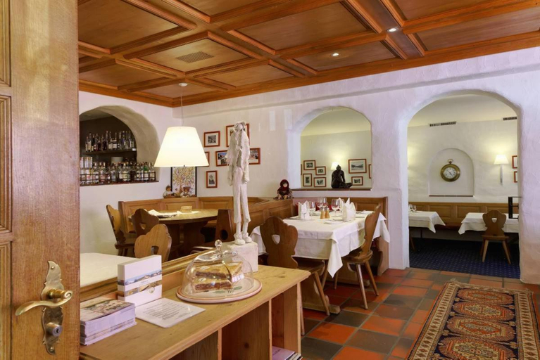 Food & Drinks 4, Hotel Alpsu, Surselva