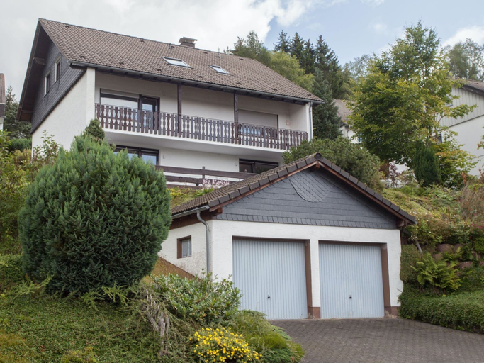 Others 3, Chic Apartment in Niedersfeld Close to Hillebachsee, Hochsauerlandkreis