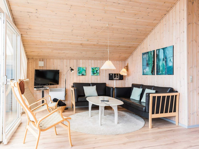 Others 3, 4 Person Holiday Home in Henne, Varde