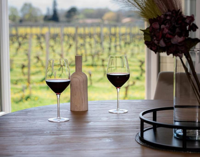 Food & Drinks, La Tour Belize du Chateau Saint-Laurent, Gironde