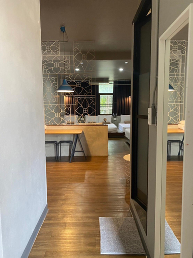 Dining Room 16