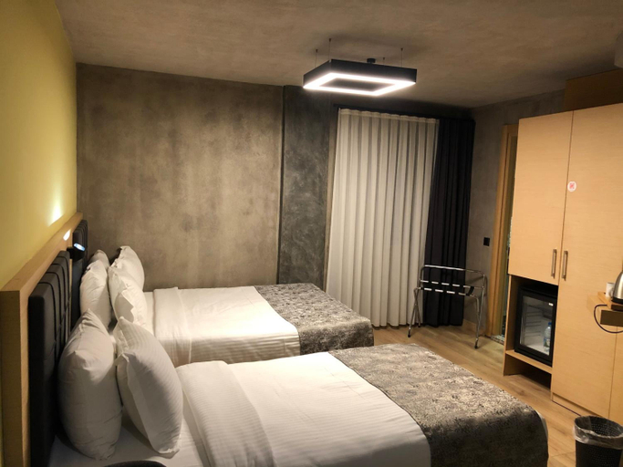 Bedroom 4, Redstone Hotel, Kadıköy