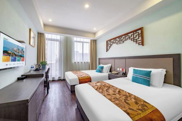 Bedroom 12