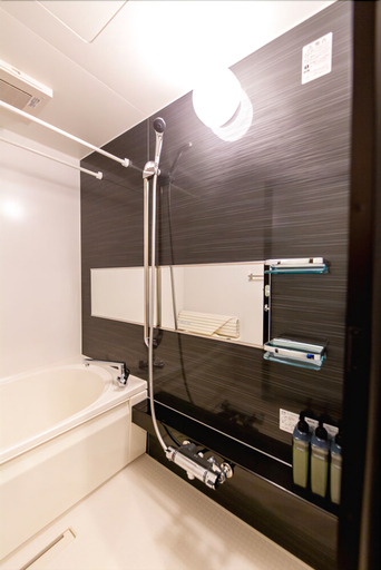 Bathroom 3, Grand Base Hiroshima Hikarimachi, Hiroshima