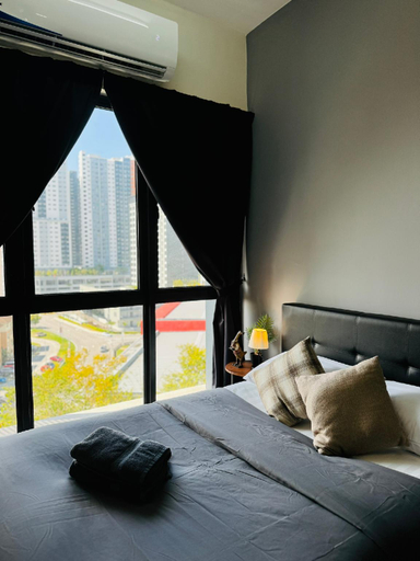 Bedroom 13