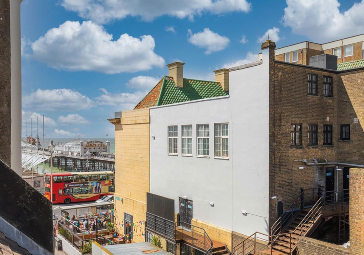 Exterior & Views 2, Central Pier Place - Large Group House Sleeps up to 16, Brighton and Hove