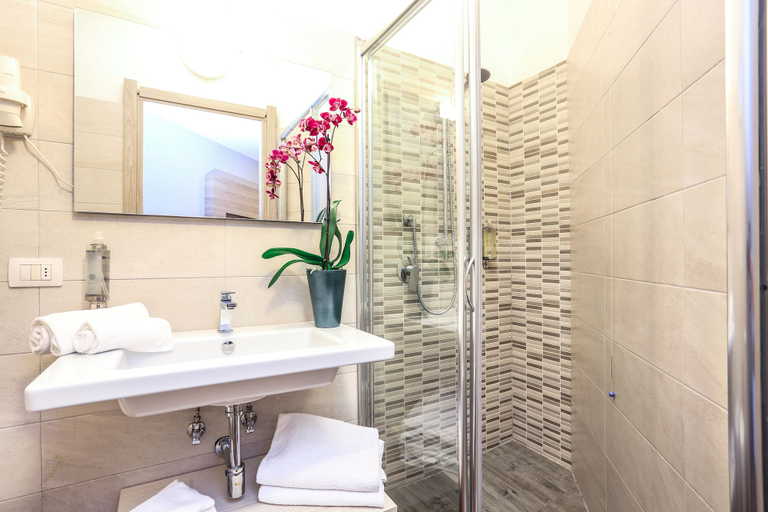Bathroom 5, Alma Di Alghero Hotel, Sassari